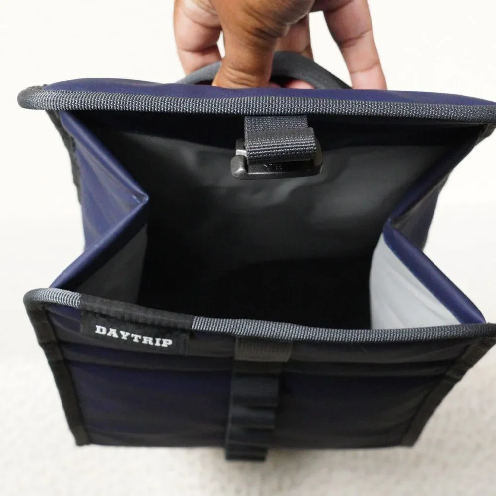 YETI Daytrip Lunch Bag Navy Soft-Cooler Fold-and-Go Insulation Personal Durable